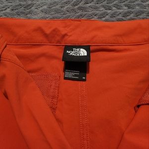Men's North Face shorts, sz 36